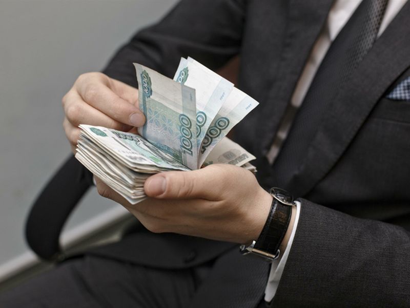 В Адамовском районе директор оплатил свои штрафы деньгами предприятия